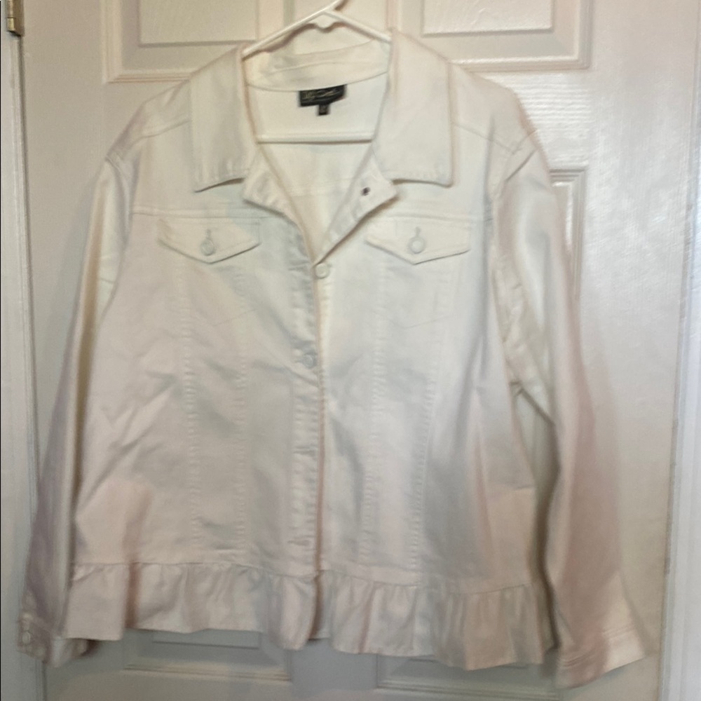 DG2 by Diane Gilman White Jean Jacket with Collared Design